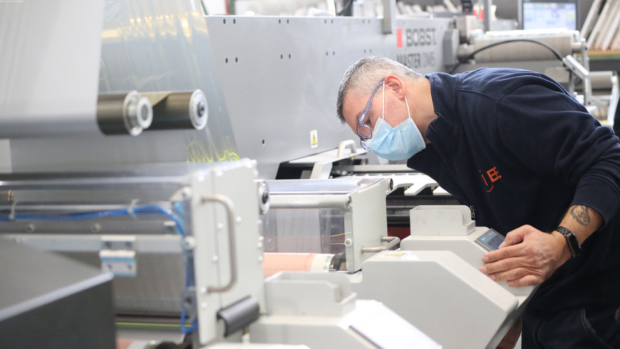 BOBST MASTER DM5 OPTIMIZA LA PRODUCCIÓN DE ETIQUETAS PARA I.B.E. EN ITALIA